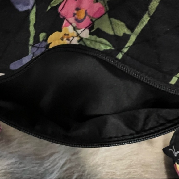 VERA BRADLEY Wildflower Garden Zipper Hipster Crossbody Yellow Floral REPAIRED - Picture 5 of 17